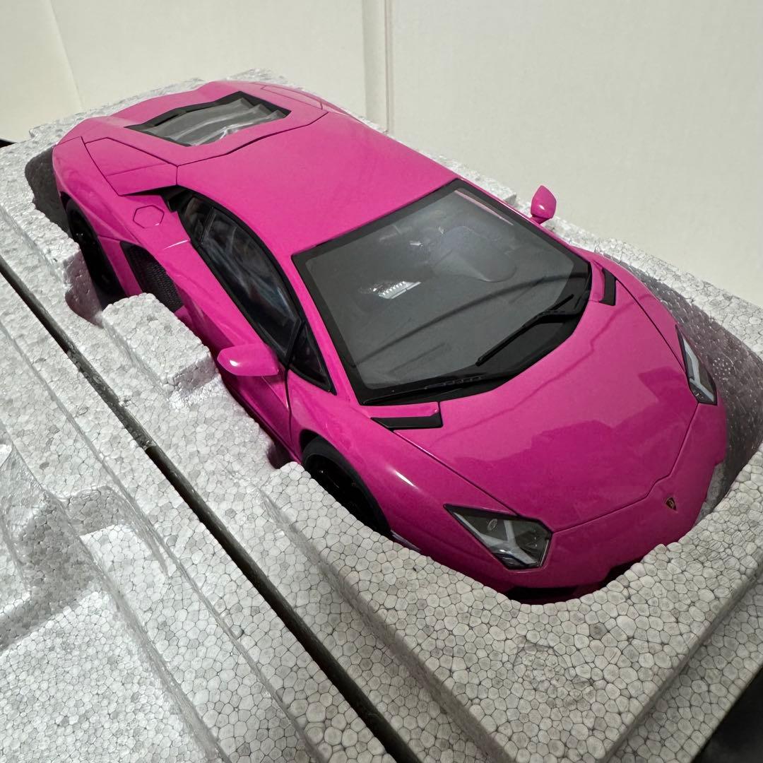 Autoart 1/18ランボルギーニ アヴェンタドール LP700-4 AUTOart オートアート 1/18 ランボルギーニ アヴェンタドール