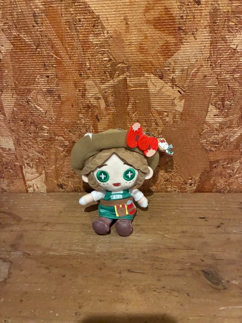 庭師　第五人格&サンリオコラボ　お座りマスコットぬいぐるみ　Identity v Identity V」とサンリオキャラクターズとのコラボグッズ第2弾が発売