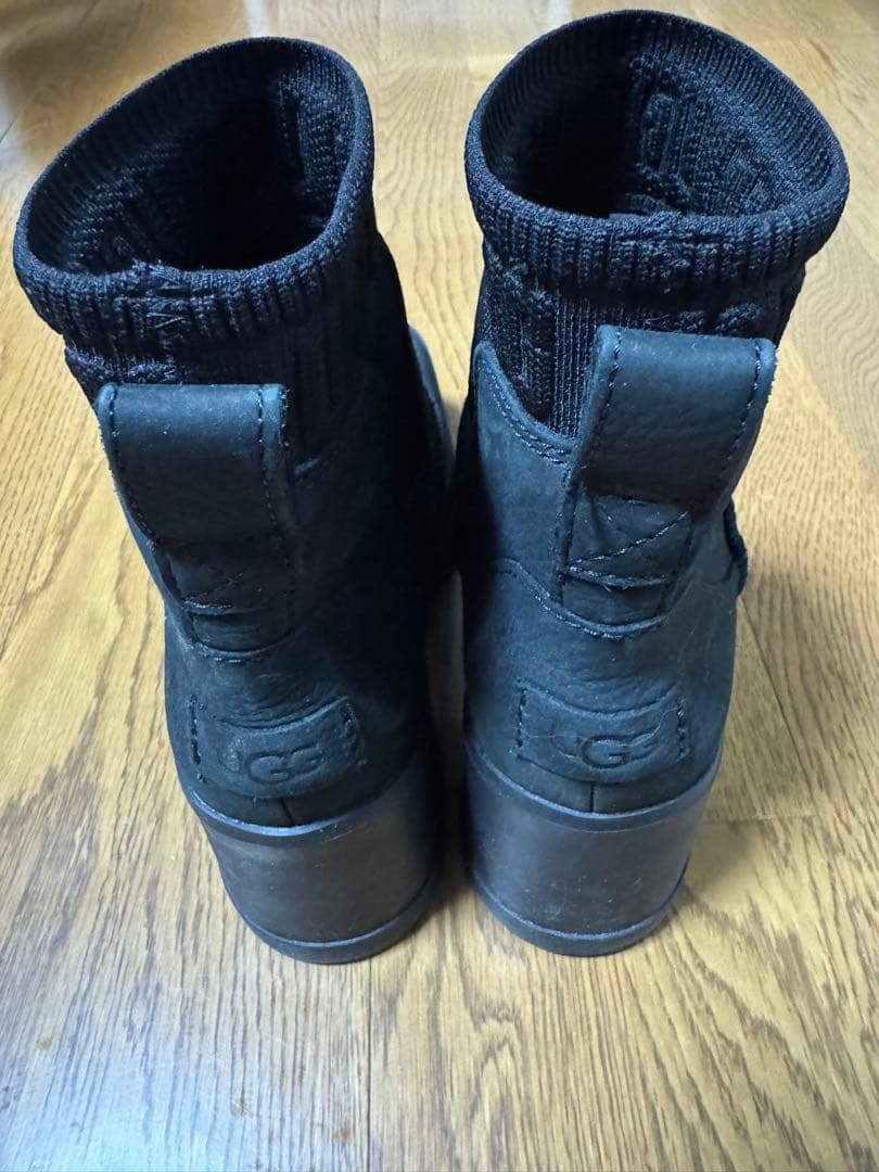 UGG モクシーチェルシー　Moxy Chelsea 24.5cm
