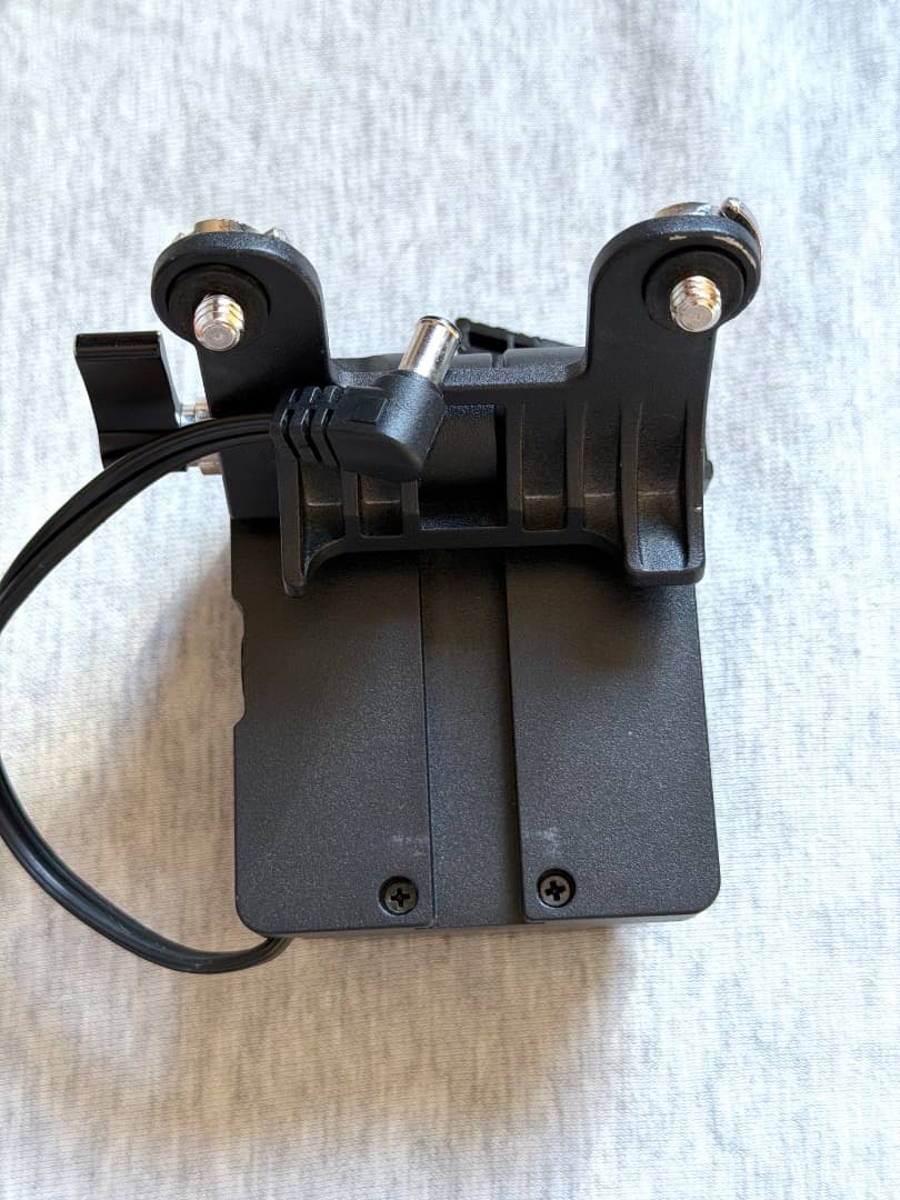 Core SWX FX6 Vマウントバッテリーブラケット - メルカリ