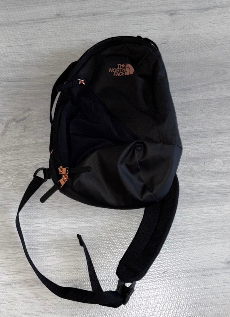 THENORTHFACE Isabella ワンショルダー　スリングバックパック THE NORTH FACE（ザ ノースフェイス） ショルダーバッグ バッグ