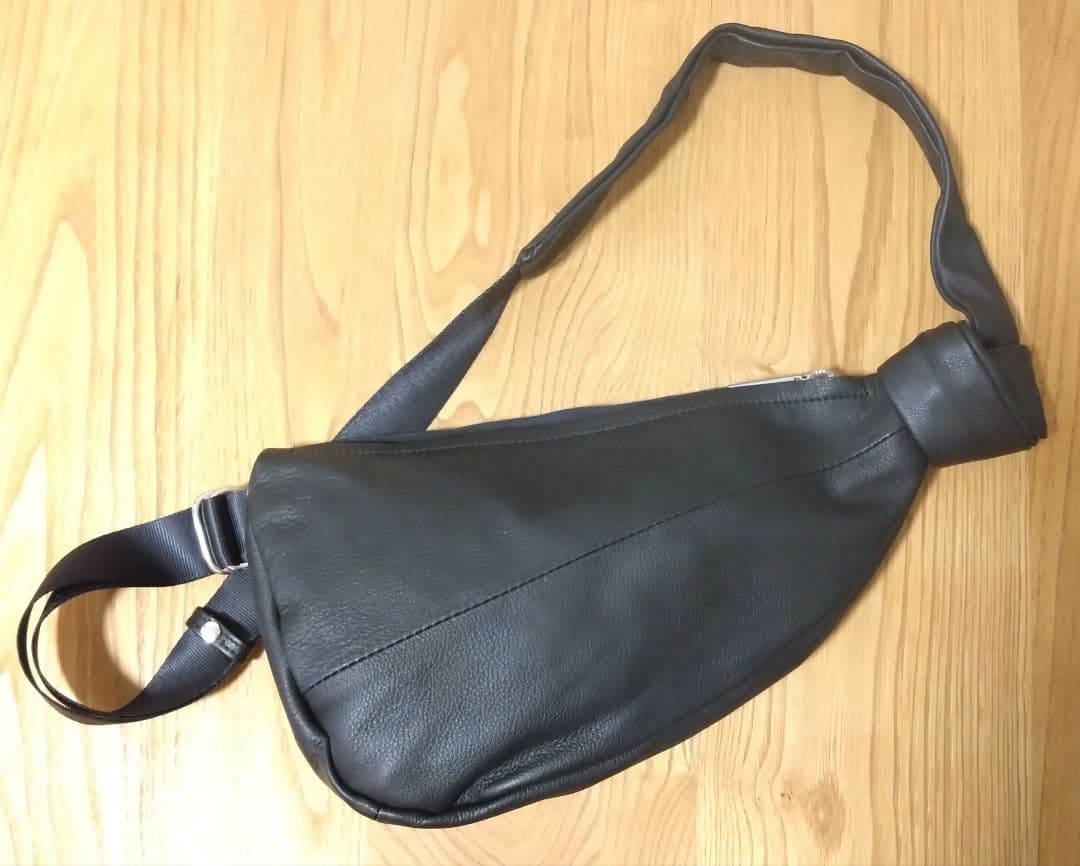 POMTATA　ポンタタ カウレザー ボディバッグ 楽天市場】【30%off スーパーSALE】POMTATA ポンタタ カウレザー