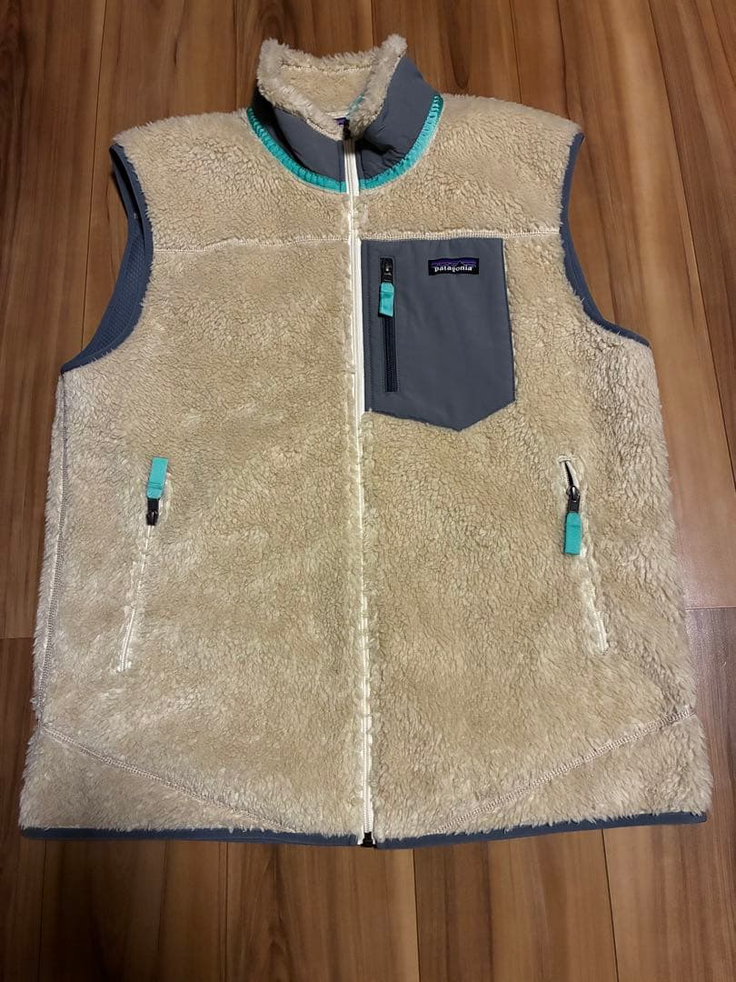 美品　patagonia フリース ベスト Lサイズ patagonia（パタゴニア） ベスト クラシックレトロX フリースベスト