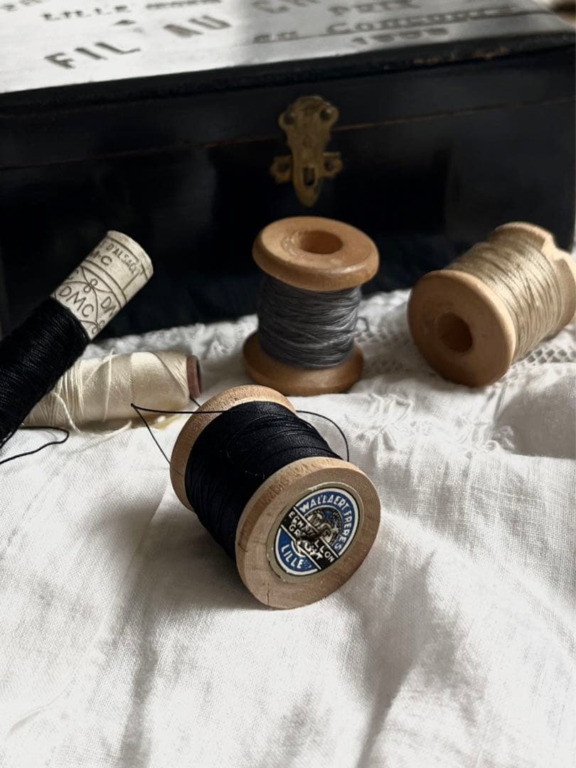 ◇フランスアンティーク｜糸メーカーの木箱と裁縫セット全16点 - メルカリ