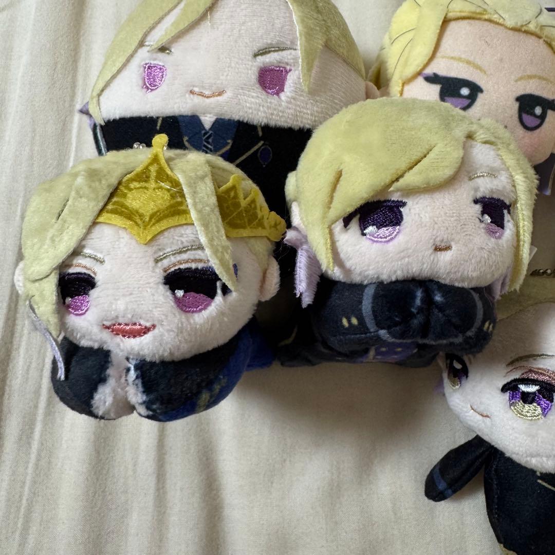 ツイステ ヴィル まとめ売り ぬいぐるみ - メルカリ