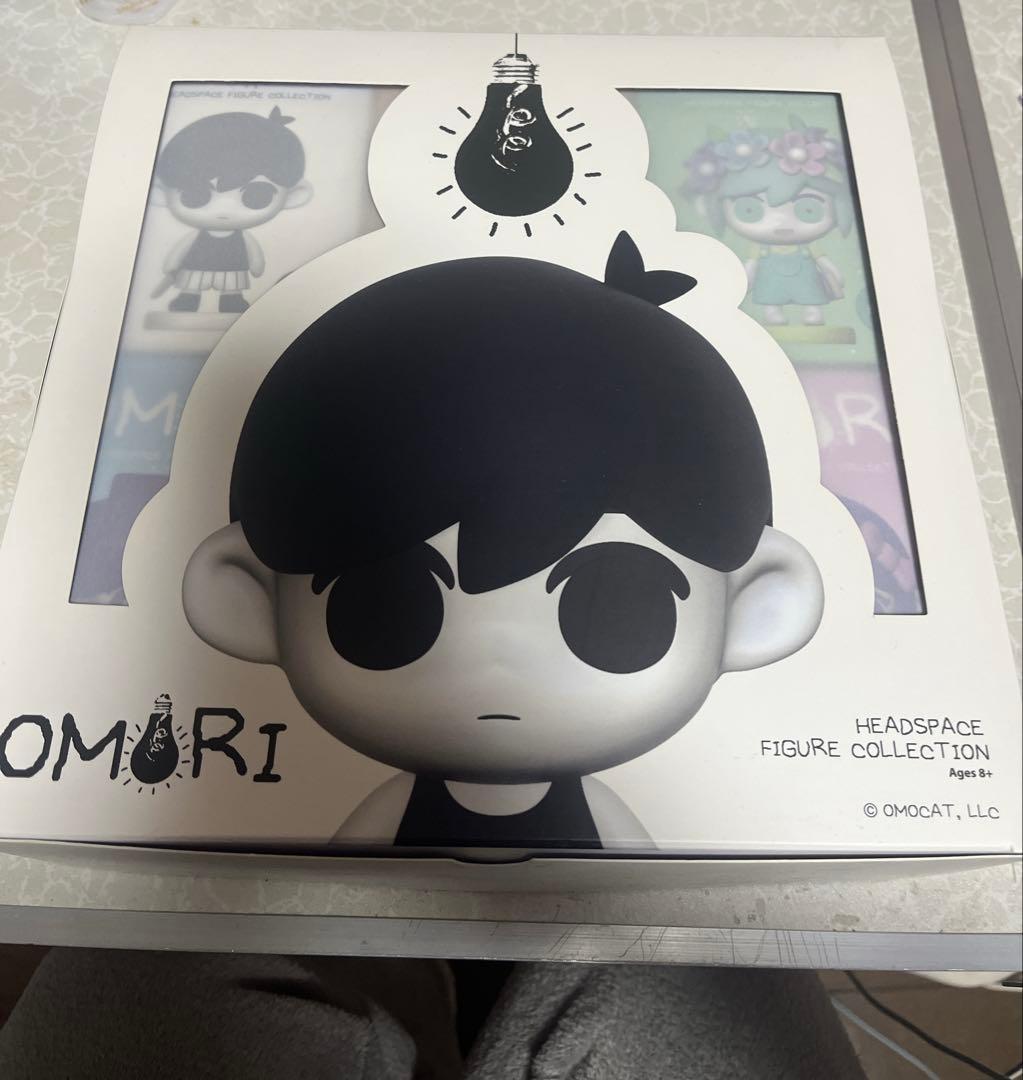 OMORI ビニールフィギュア　ヘッドスペース BASIL Vinyl Figure (HEADSPACE Ver.) – OMOCAT