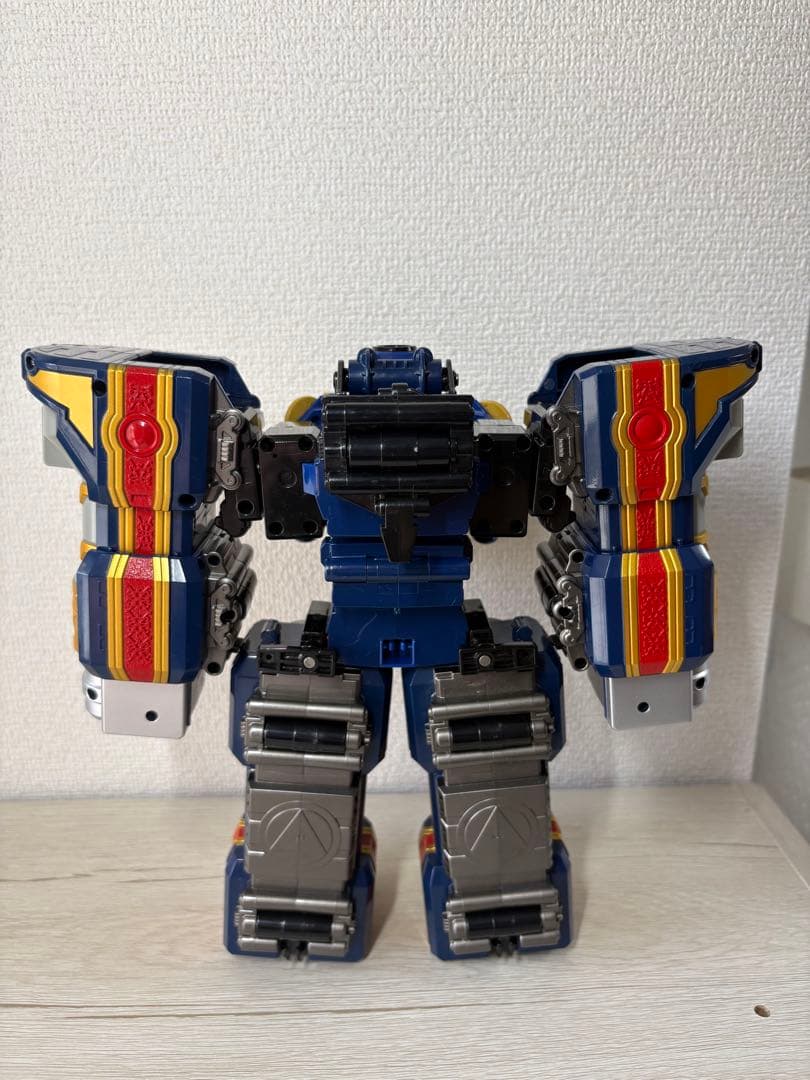 魔法戦隊マジレンジャー 魔法鉄神 DXトラベリオン - メルカリ