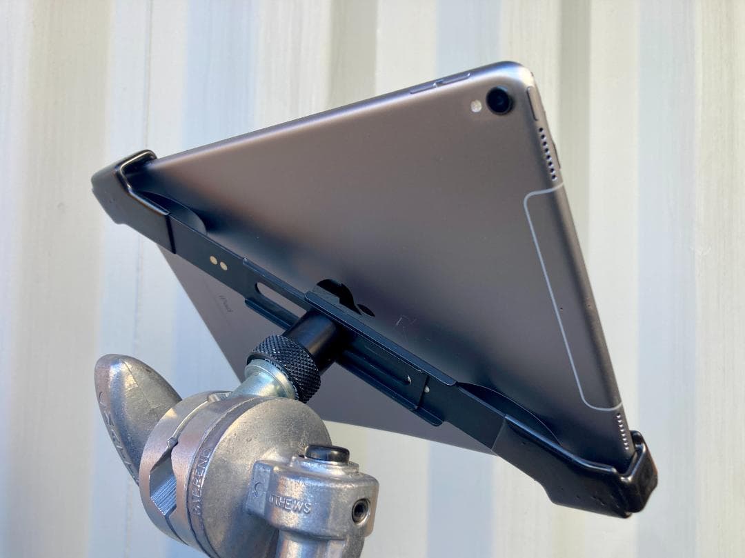 マシューズ Matthews Universal Tablet Mount | 激安通販のイーサプライ