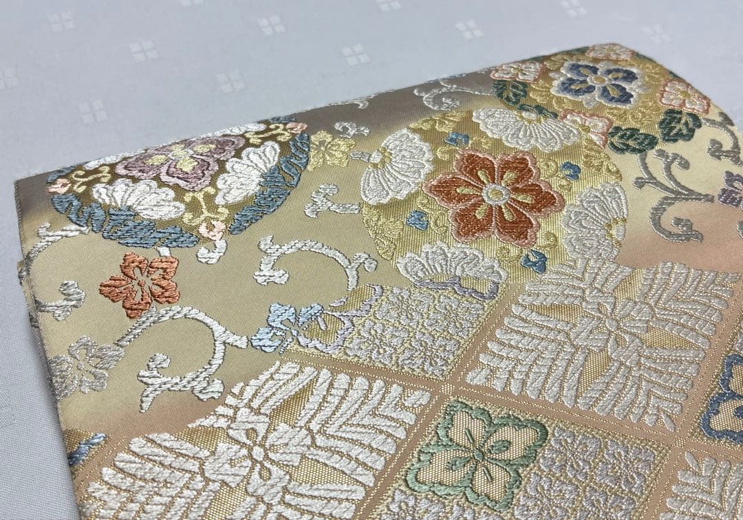 未使用品 和服帯 正絹 本唐織 吉祥文様 袋帯(六通) 帯封付 - メルカリ