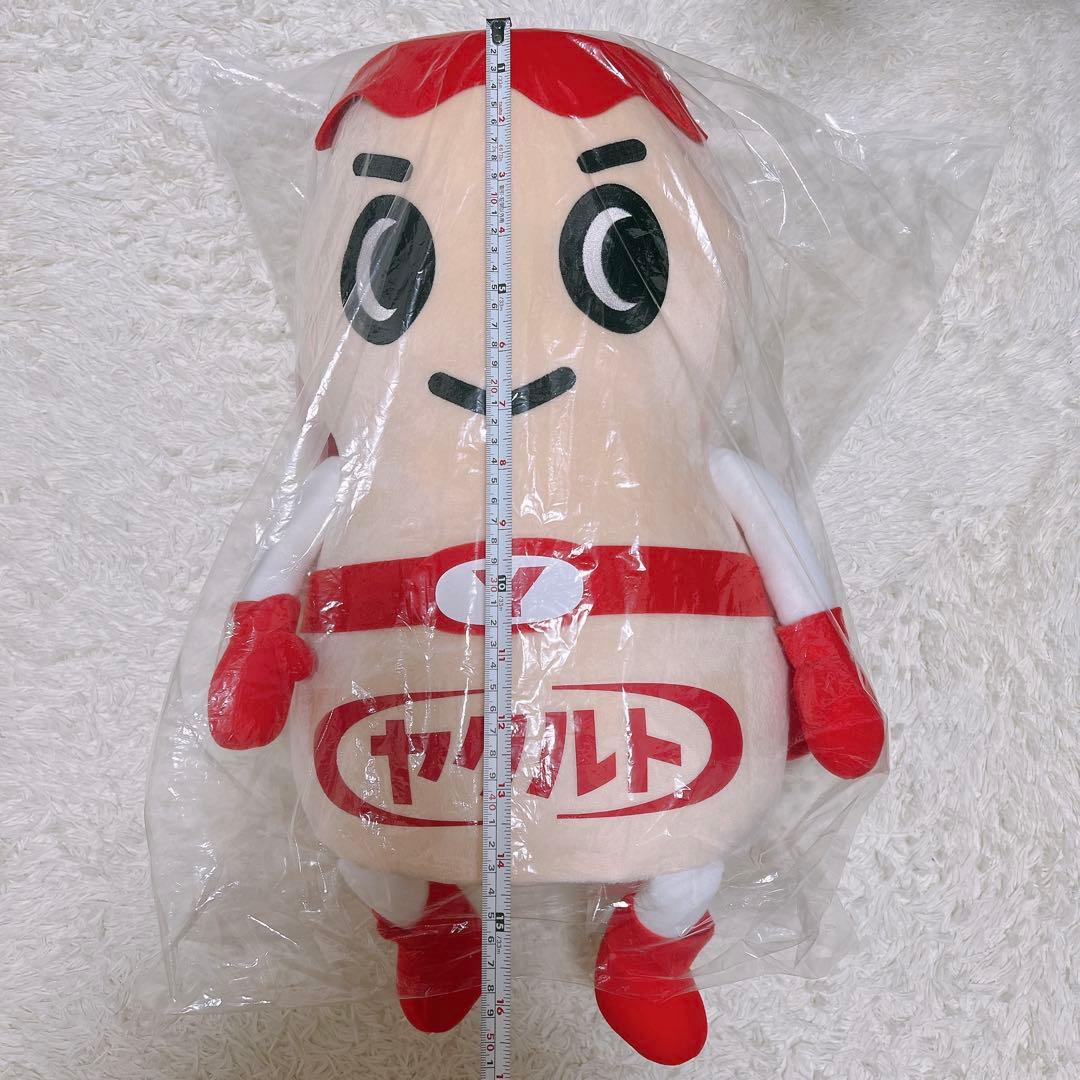 ヤクルトマンぬいぐるみ 約45cm 赤 クリーム色 - メルカリ