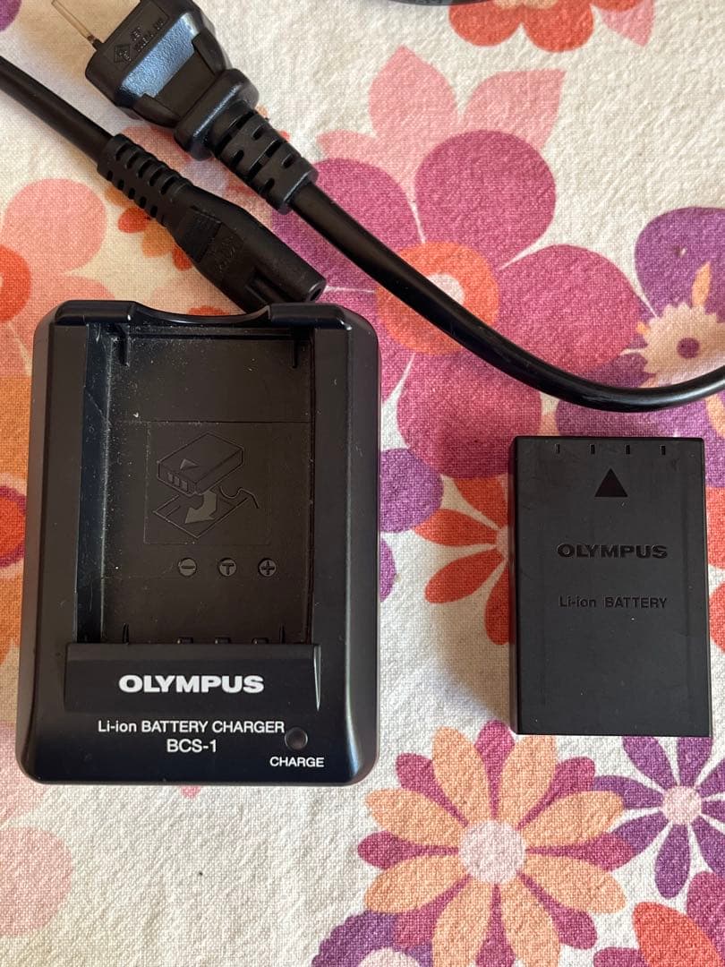 オリンパスEPL1 購入時の付属品全て在ります