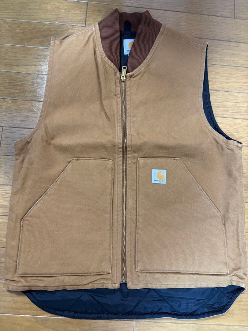 Carhartt ベスト　ダウンベスト　ブラウン　メキシコ製 Carhartt（カーハート） ダウンベスト ベスト メンズ レディース