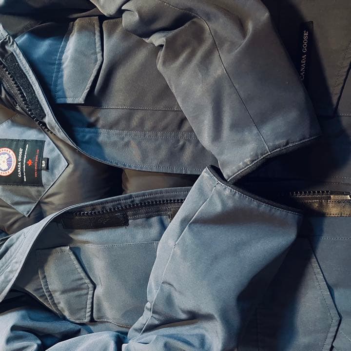 カナダグース カムループス Sサイズ ネイビー - メルカリ