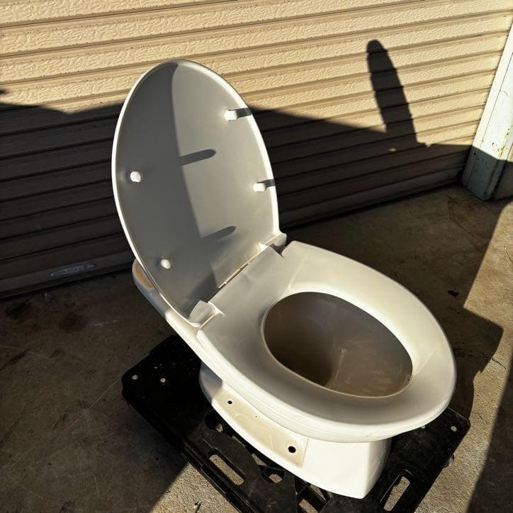 TOTO トイレ便器(壁排水) 洋式便器のみ CS430 直接引き渡し - メルカリ