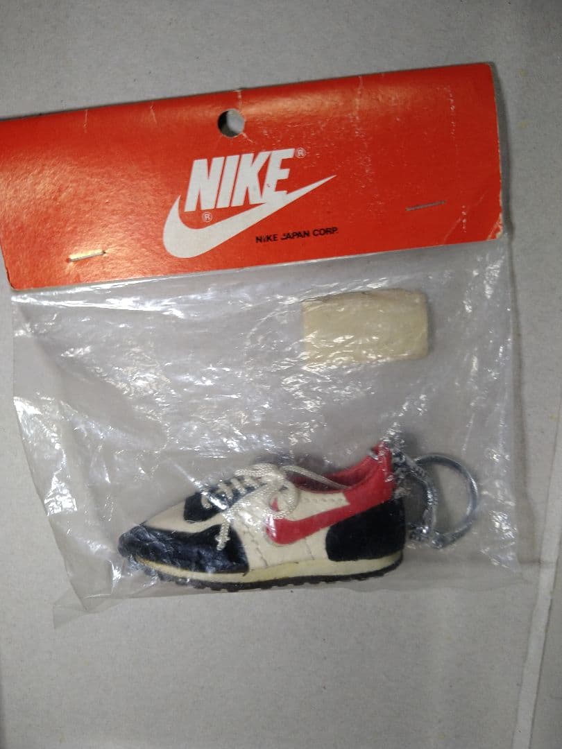 希少 80s NIKE キーホルダー