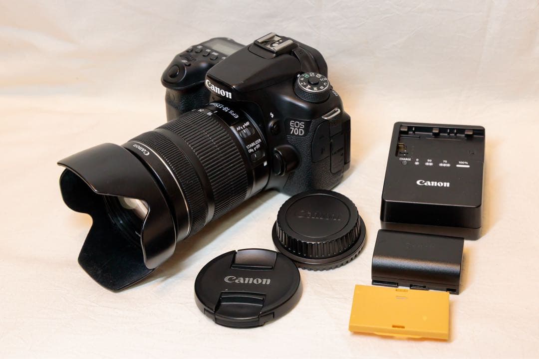 Canon EOS 70D EFs18-135mmレンズキット EOS 70D Canon EF-S18-135 IS STM 2020万画素 レンズキット : セコンド