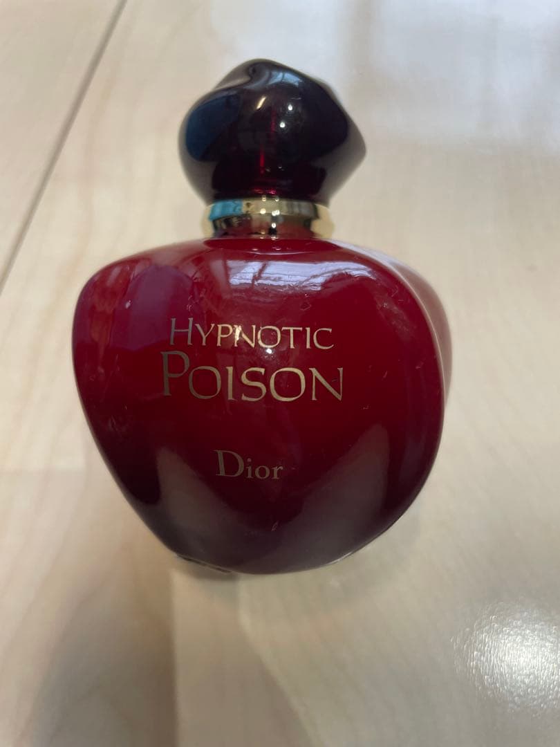 Dior Hypnotic Poison 香水 Hypnotic Poison Eau de Parfum: An Ambery and Magnetic Fragrance