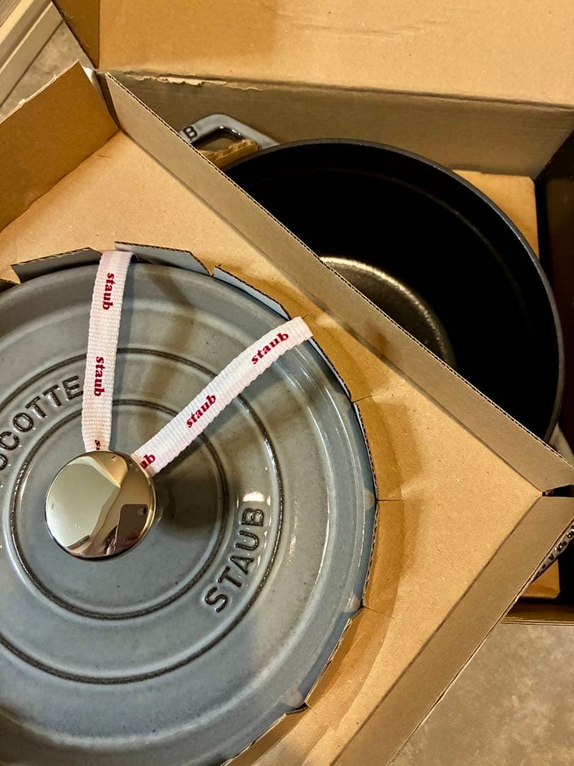 STAUB ホーロー鍋 22cm グレー STAUB | ストウブ からのSTAUB 鋳鉄ホーロー鍋 16cm - NordicNest.jp