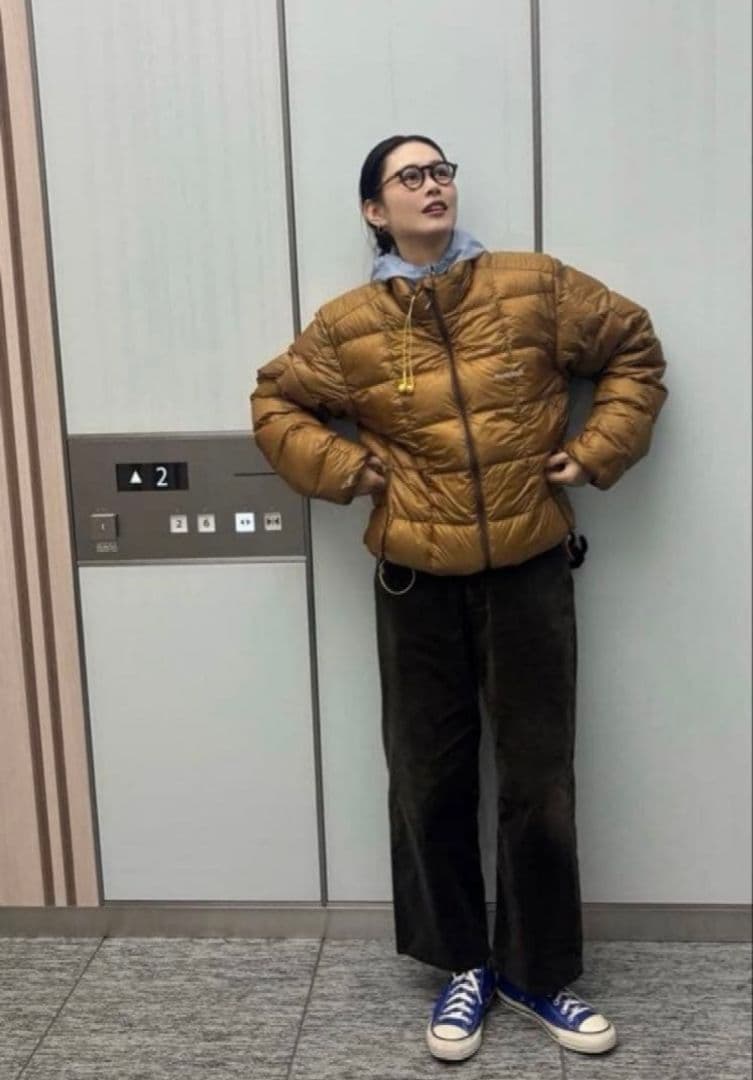 新品未開封　モンベル　mont-bell　スペリオダウンジャケット ブラウンＬ モンベル mont-bell スペリオダウン ラウンドネックジャケット Men's