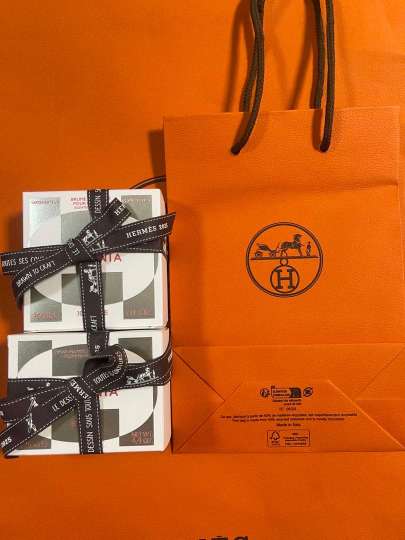 新品未使用 エルメスHERMES パフュームド ソープ ヘアミストバレニア バレニア》パフュームド ヘアミスト - 30 ml | Hermès - エルメス-公式