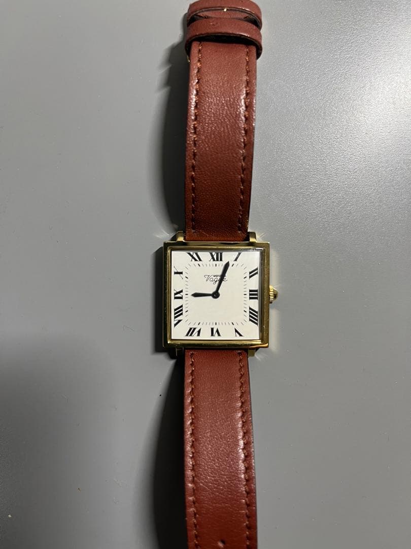 Vague Watch Co ヴォーグウォッチ Carre カレ ホワイト文字盤 Vague Watch Co.（ ヴァーグウォッチカンパニー）CARRE （YG Ivory