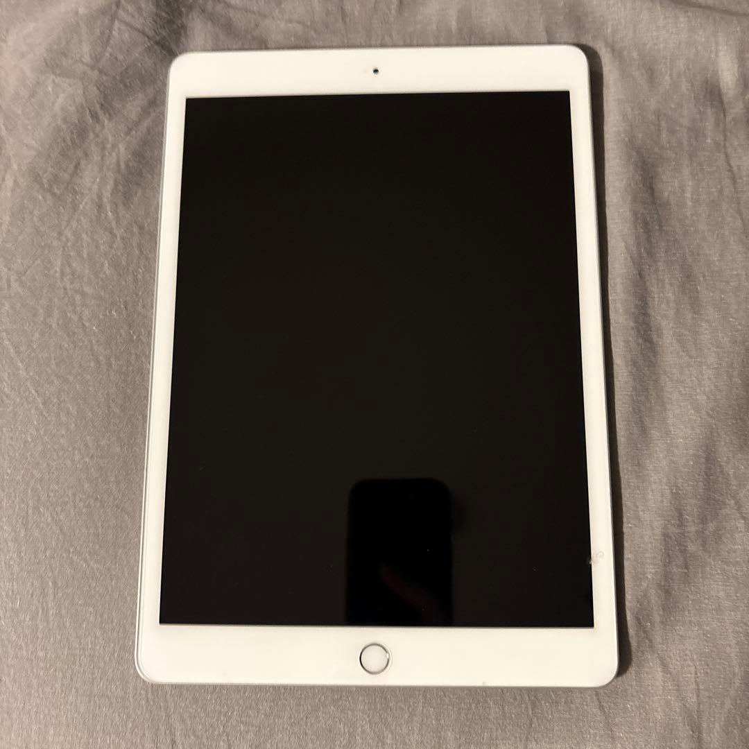 Apple iPad 第七世代　シルバー Apple iPad 7th Gen. 32GB, Wi-Fi, 10.2 in - Silver 687747476666| eBay