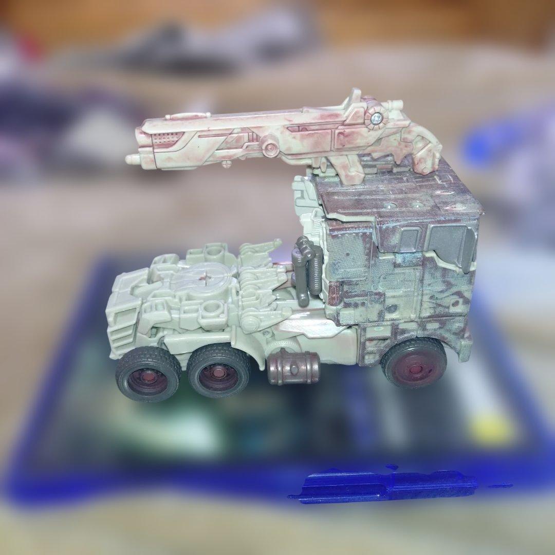 トランスフォーマー　オプティマスプライム　ラスティver. トイザラス限定品 Amazon.co.jp: トランスフォーマー オプティマスプライム ラスティver