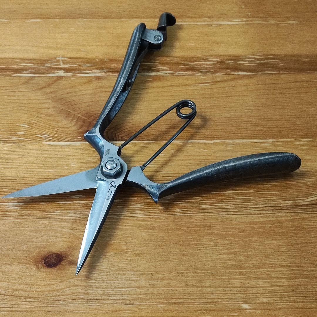 吉岡刃物製作所 鋏正宗 両刃芽切鋏持ったまんま鋏170ミリ - メルカリ