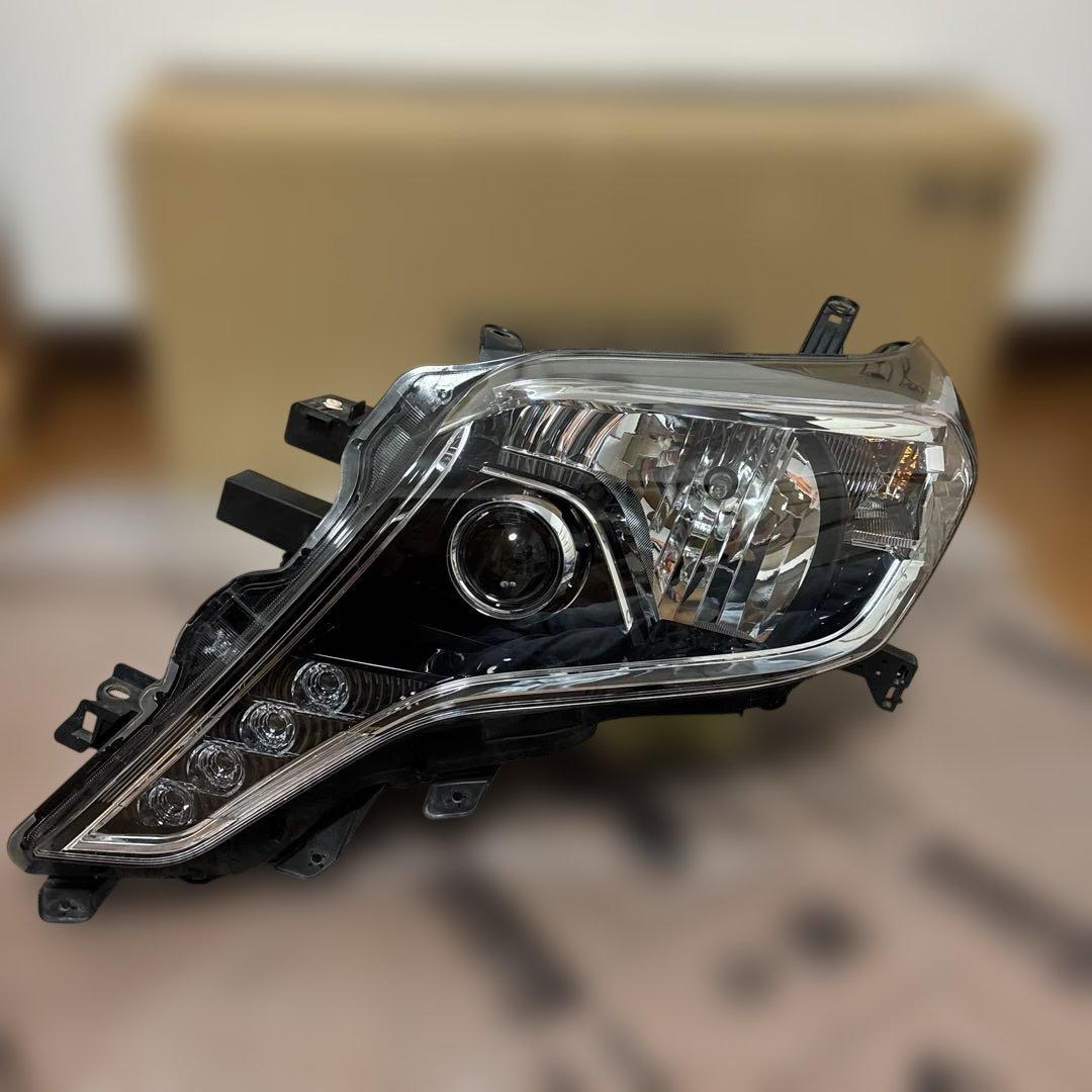 トヨタプラド左ヘッドライト トヨタ（TOYOTA） ランドクルーザー プラド 150系 ランクル 中期 LED