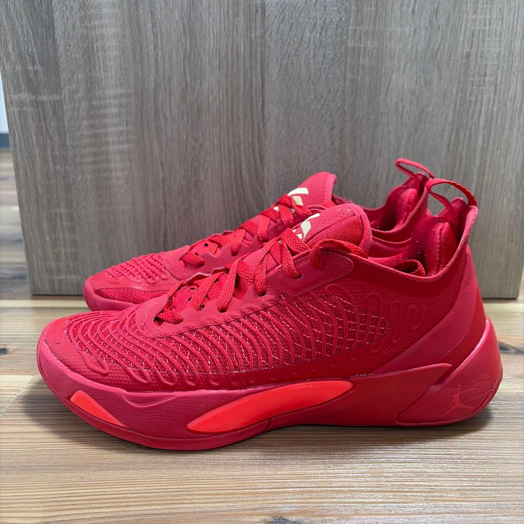 NIKE jordan luka1 red ナイキ　ジョーダン　ルカ1 レッド 新品】NIKE ナイキ ジョーダン ルカ1 PF レッド 25.5 - メルカリ