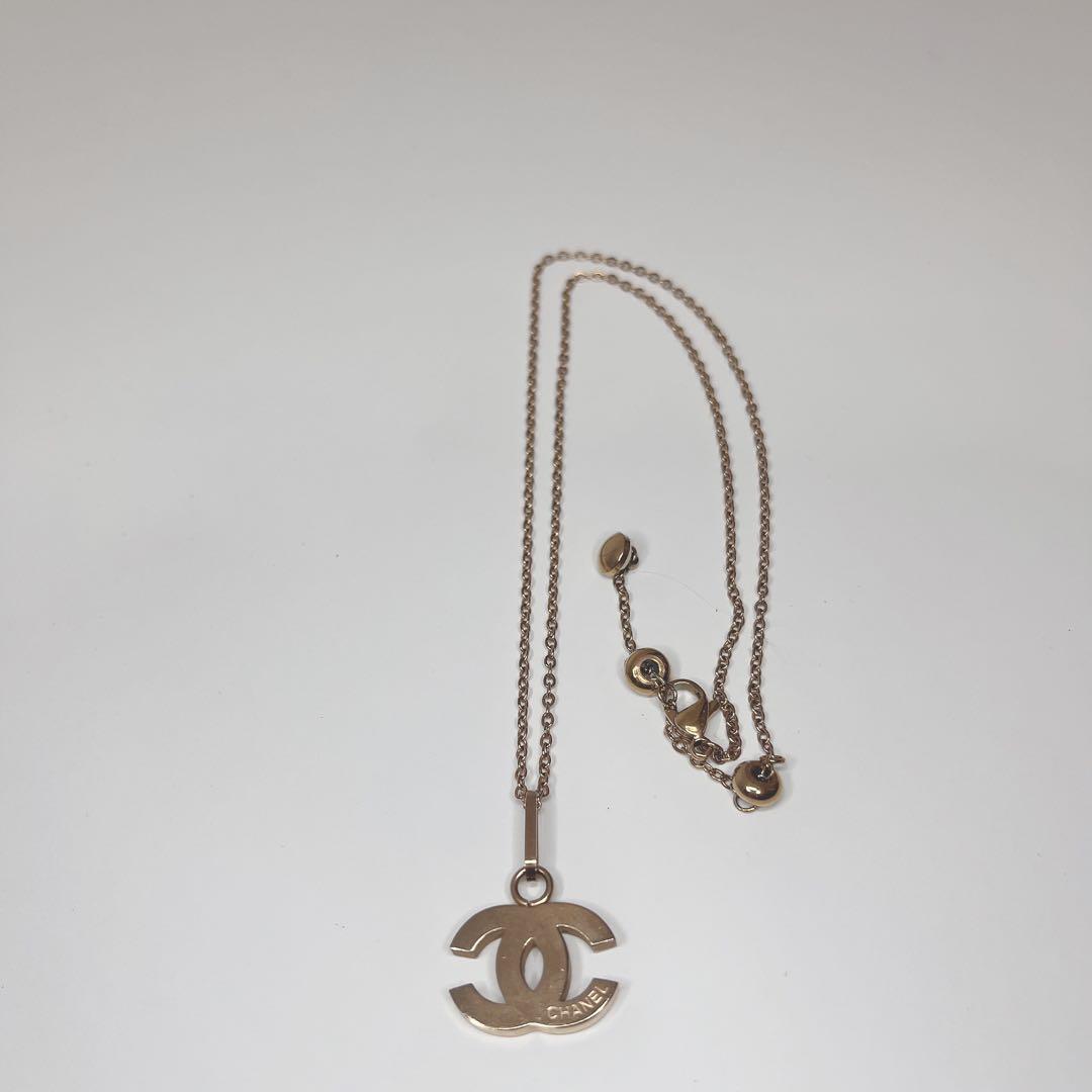 CHANEL柄 シャネルガラ ノベルティ ネックレス - メルカリ
