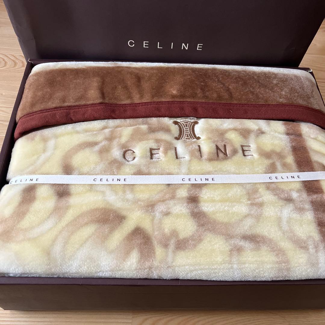 CELINE セリーヌ アクリルニューマイヤー毛布　新品　ベージュ　シングル CELINE セリーヌ アクリル ニューマイヤー 毛布 寝具 ブランケット