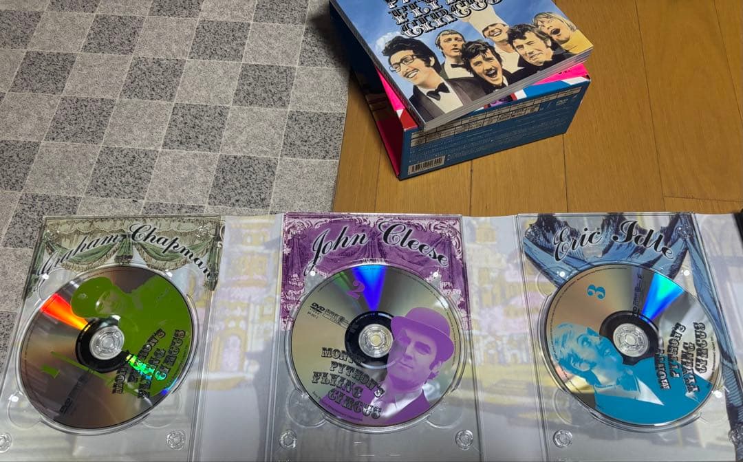 【完全版】空飛ぶモンティ・パイソンDVD BOX【解説付き】