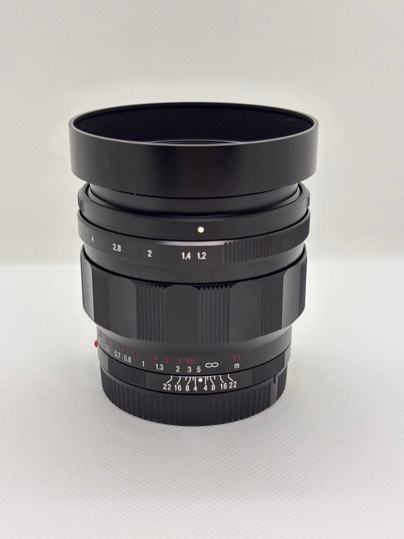 Eマウント NOKTON 40mm F1.2 Aspherical Voigtlander 40mm f1.2 Nokton Aspherical VM Lens