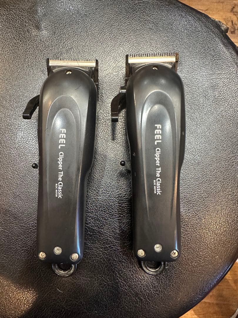 FEEL Clipper The Classic 2台セット　替え刃二個付き FEEL クリッパー ザ・クラシック用替刃の業務用通販サイト【b-zone
