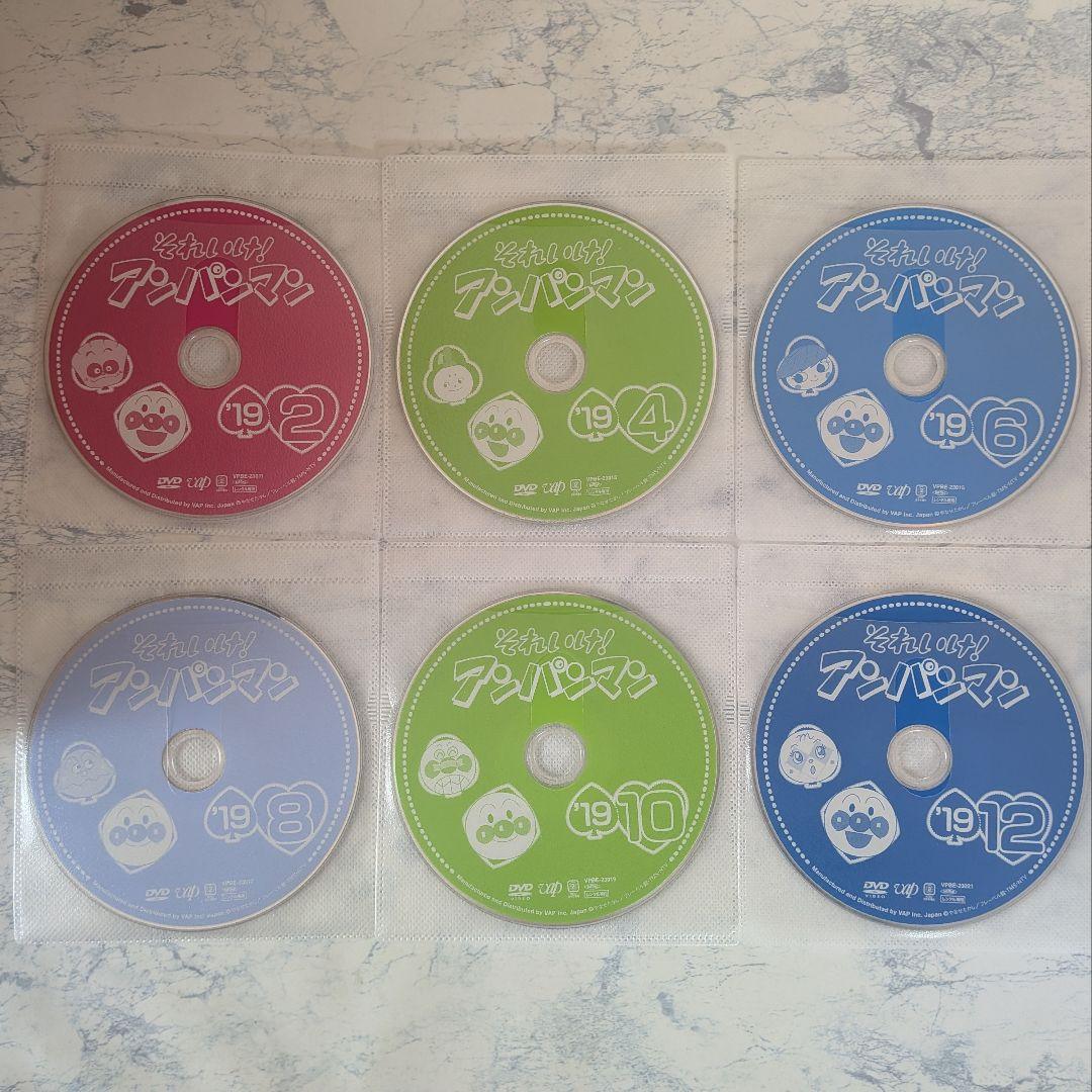 DVD それいけ!アンパンマン'19 全12巻 2019年 - メルカリ