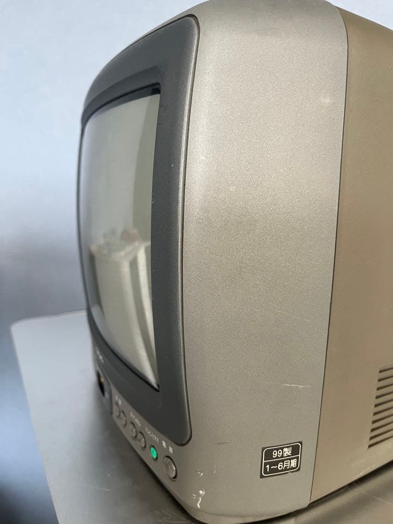 日立リビングサプライ 10インチブラウン管テレビ C10-GL77 ジャンク品