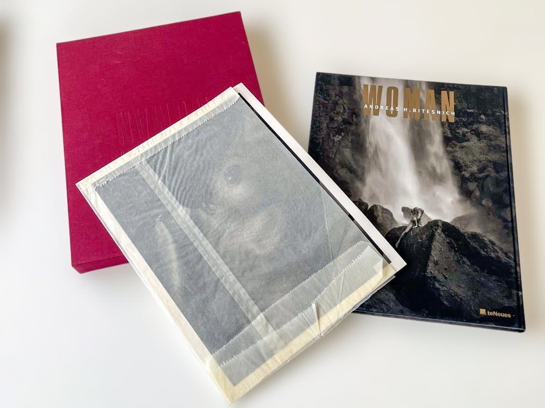 ANDREAS H. BITESNICH　WOMAN