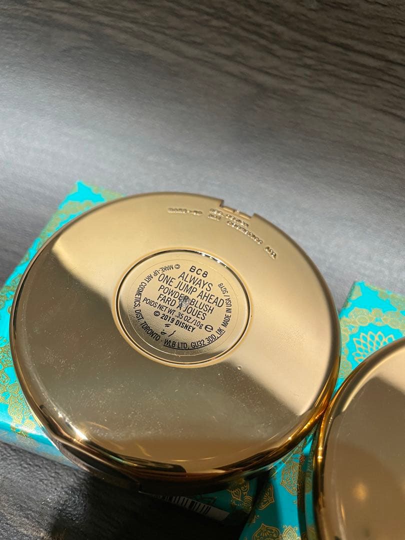 フェイスパウダー 日本未発売 MAC×Aladdin フェイスパウダー