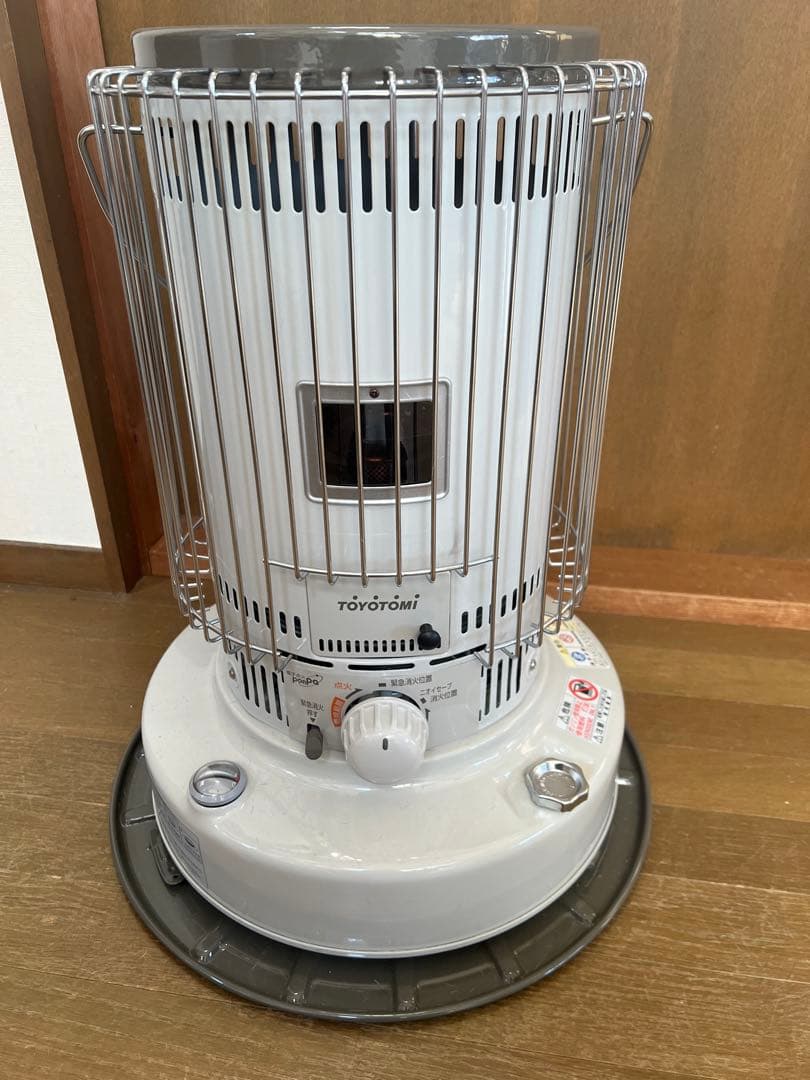 25年製 トヨトミ KS-67H(W) 対流型石油ストーブ ホワイト KS-67H | 暖房製品 | トヨトミ-TOYOTOMI 公式サイト