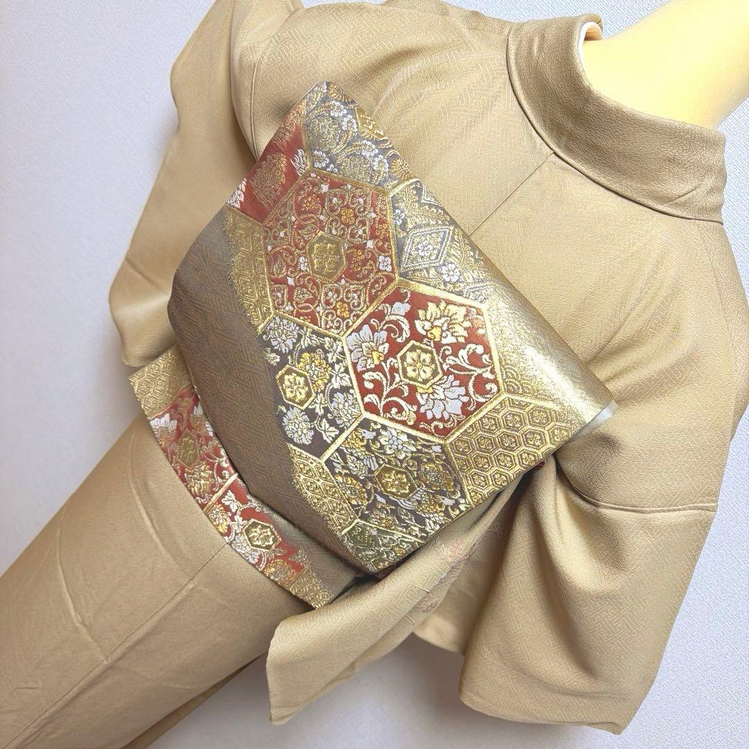 25 付け下げ訪問着フルセット 正絹 ベージュ 薄茶 総刺繍 相良刺繍 暈