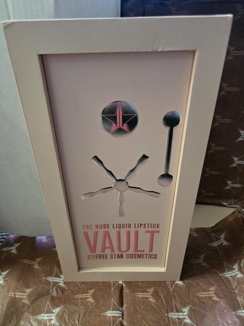 口紅 Jeffree Star Cosmetics Hydrating Glitz Lip Balm｜Jeffree Star Cosmeticsの口コミ - Jeffree