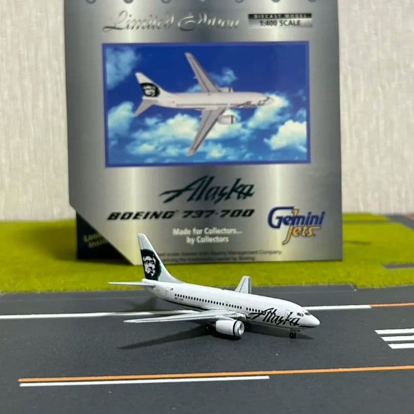◇アラスカ航空 B737-700 限定版 Gemini 黒おじさん - メルカリ