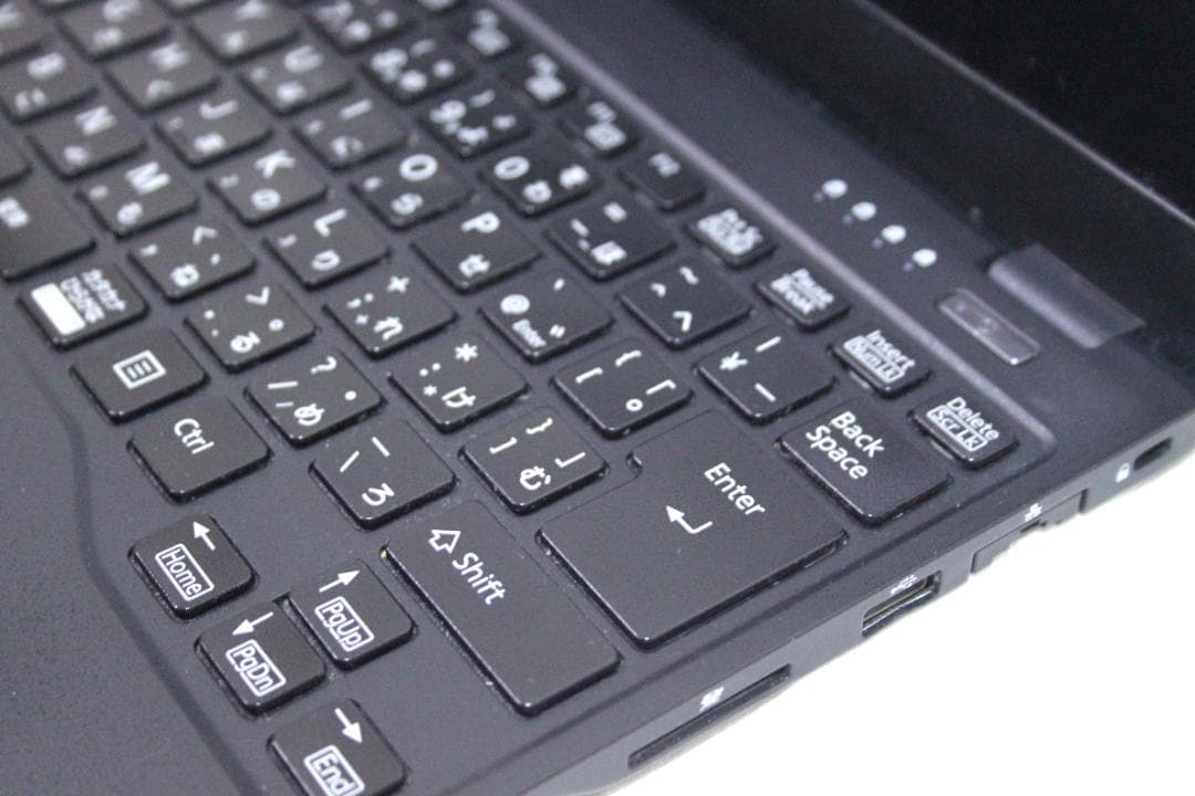 FUJITSU LIFEBOOK U9310E i5-10th カメラ i22