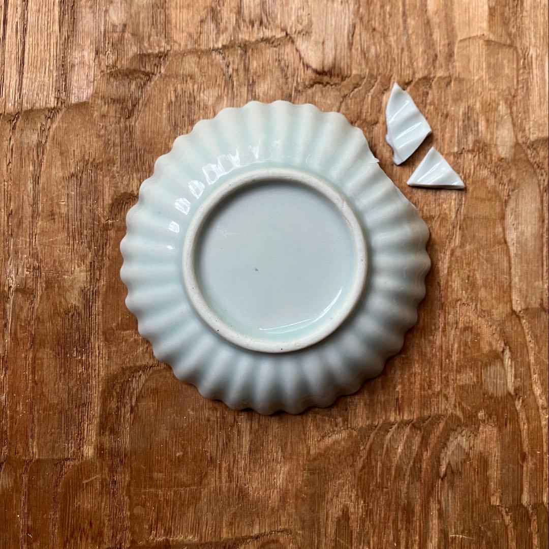 金継ぎ用 江戸末期 伊万里 白磁 小皿 菊図 骨董品 アンティーク - メルカリ