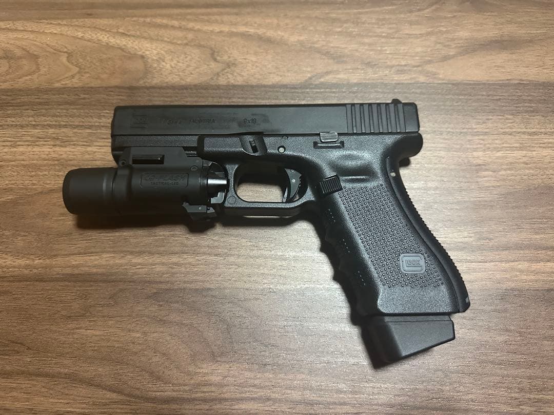 東京マルイGlock 17 gen4 マガジン ガス BB弾 付 TOKYO MARUI（東京マルイ） □フルセット□ ガスブローバック グロック