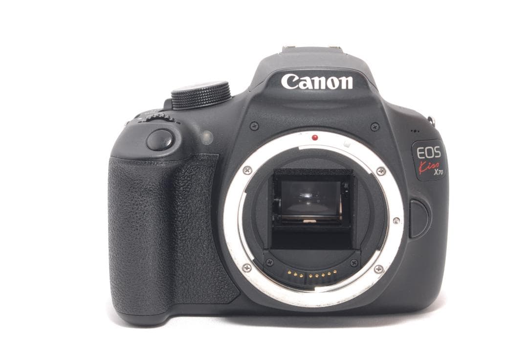 ⭐️近くも遠くもキレイに⭐️Canon Kiss X70 キャノン デジタル一眼の