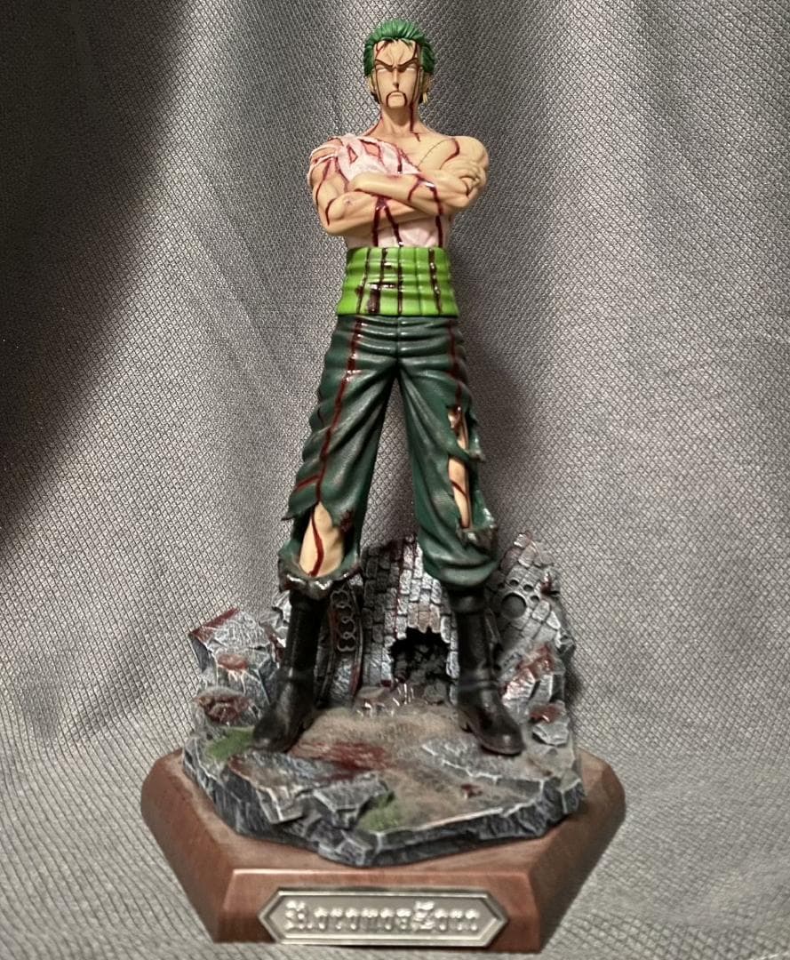 ワンピース ロロノア・ゾロ フィギュア ガレージキット 1/6スケール