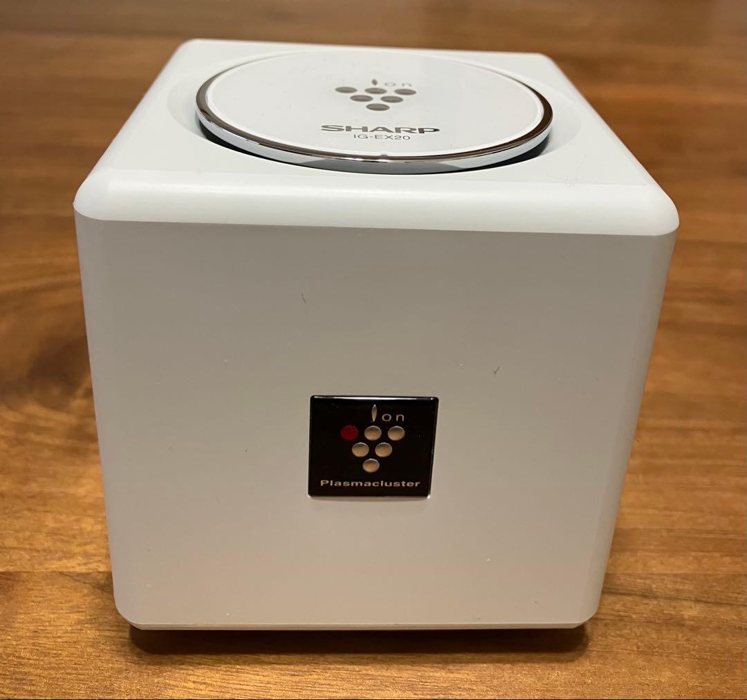 シャープ プラズマクラスター イオン発生機 IG-EX20-W - メルカリ