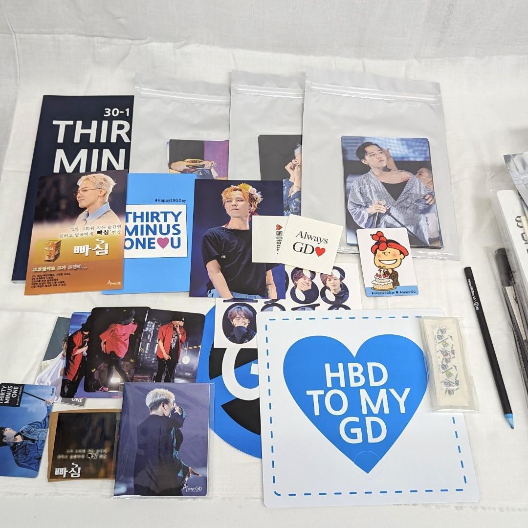 K-POP BIG BANG 希少 ペンライト 大量グッズ 処分 まとめ売り - メルカリ